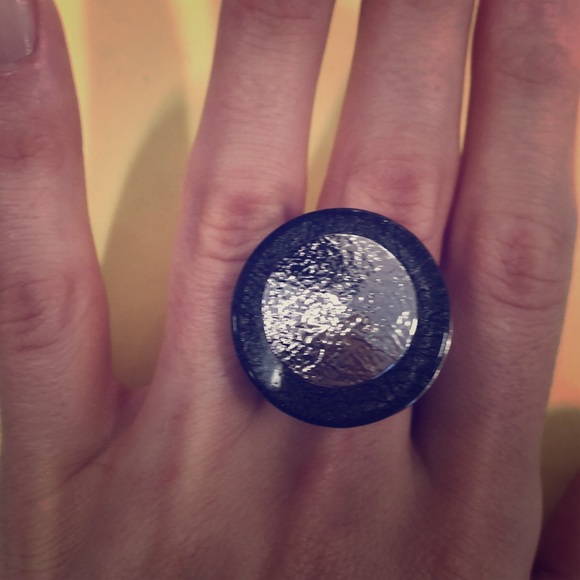 Ring - Picture 1 of 1